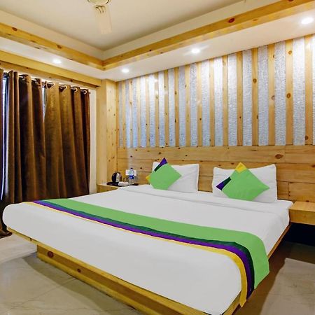 Itsy By Treebo - Howard International Mall Road Mussoorie Exterior photo