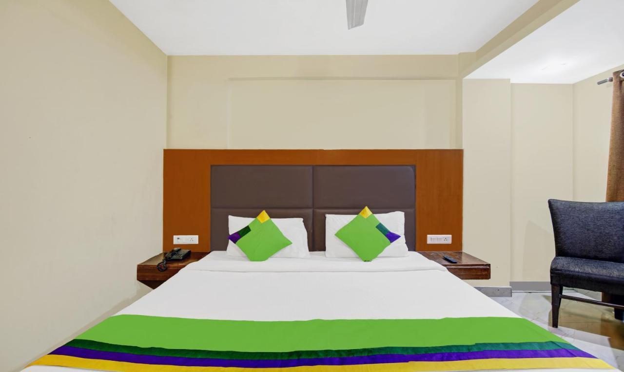 Itsy By Treebo - Howard International Mall Road Mussoorie Exterior photo