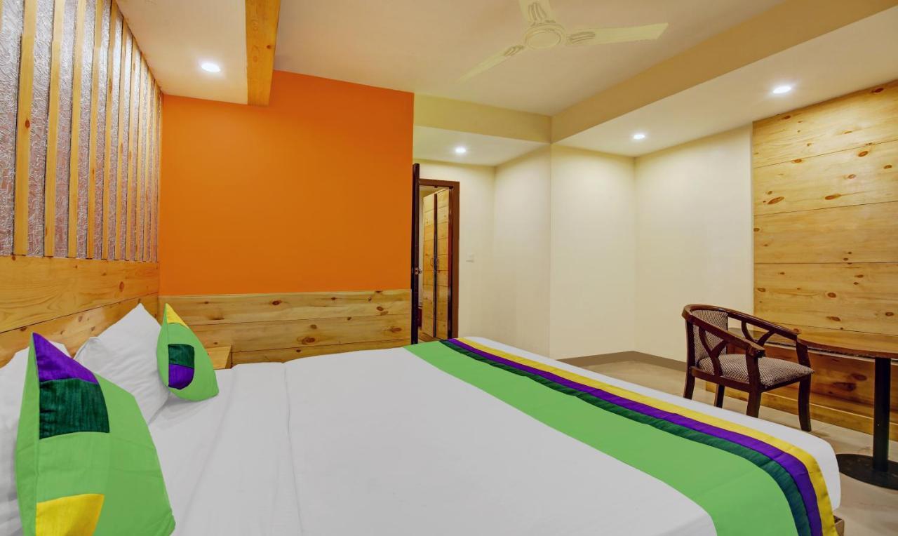 Itsy By Treebo - Howard International Mall Road Mussoorie Exterior photo