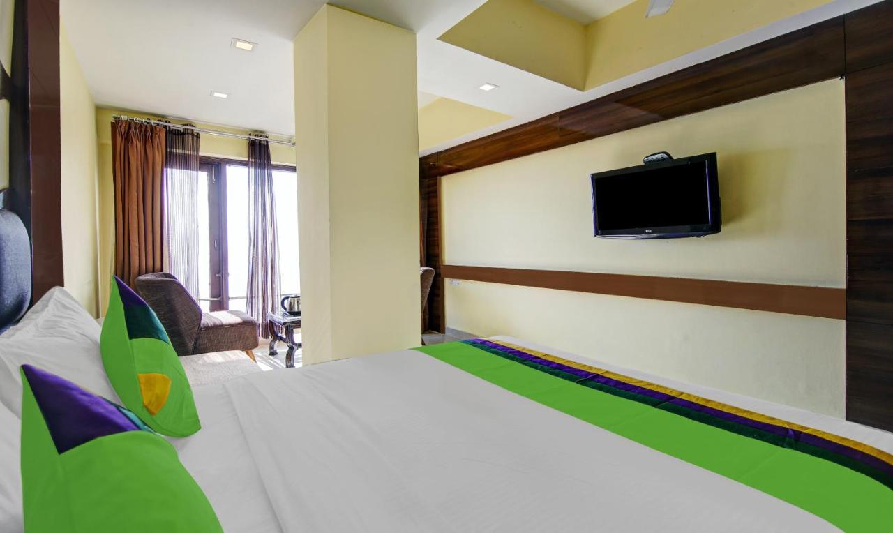 Itsy By Treebo - Howard International Mall Road Mussoorie Exterior photo